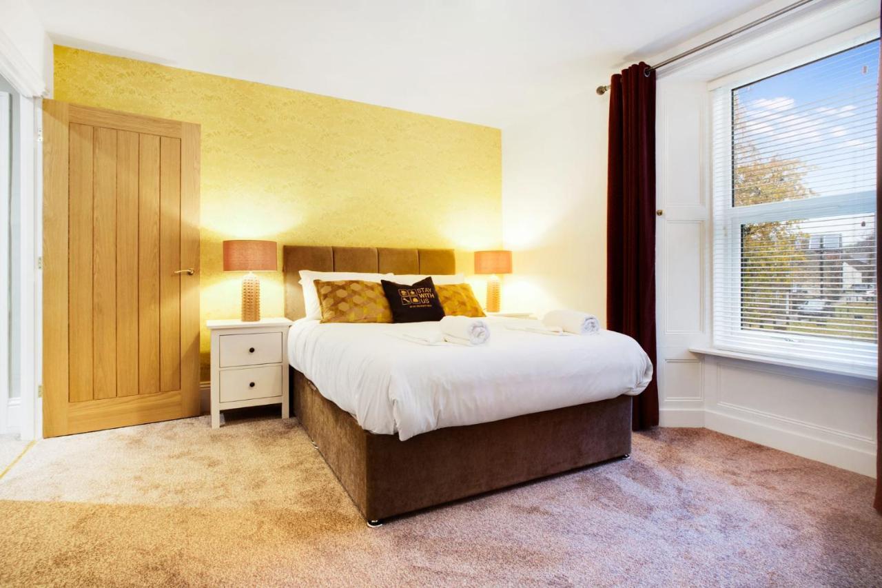 New! Luxurious In Durham By With Us, Ideal For Large Groups & Families, Hot Tub, Sleeps 10! * Bishop Auckland
