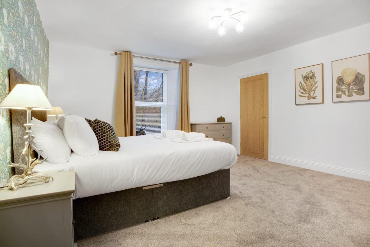 New! Luxurious In Durham By With Us, Ideal For Large Groups & Families, Hot Tub, Sleeps 10! Casa vacanze