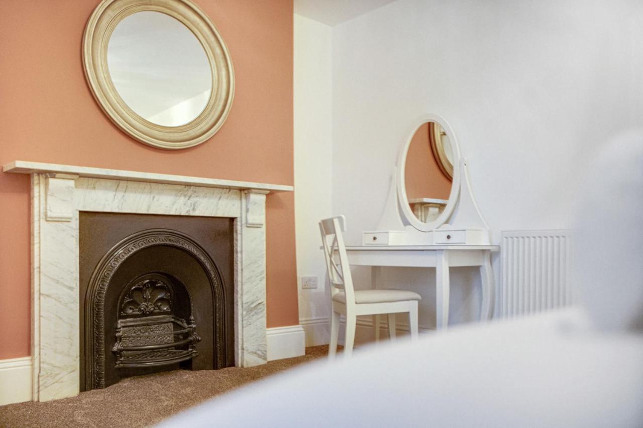 Casa vacanze New! Luxurious In Durham By With Us, Ideal For Large Groups & Families, Hot Tub, Sleeps 10! Bishop Auckland