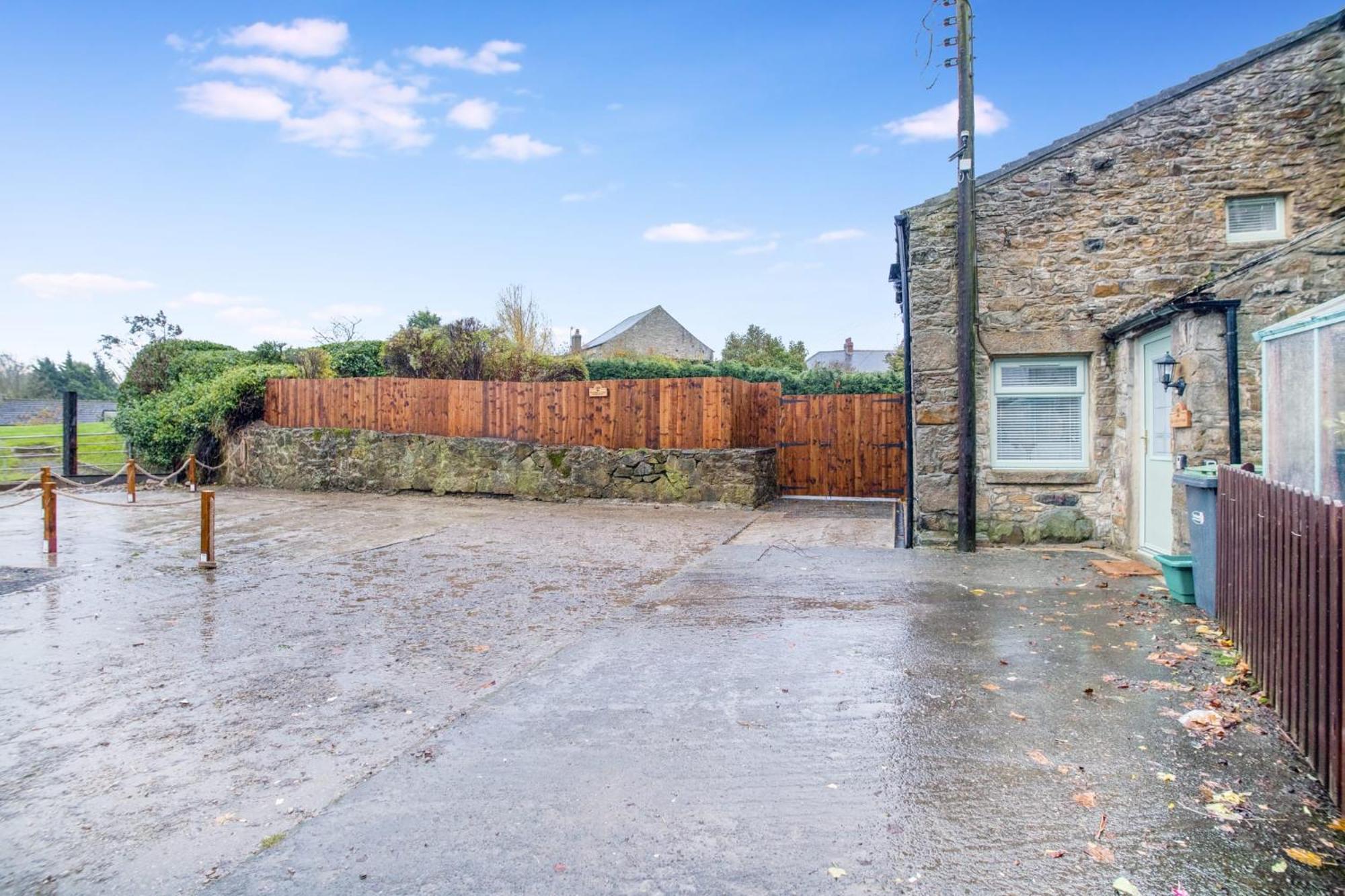 Casa vacanze New! Luxurious In Durham By With Us, Ideal For Large Groups & Families, Hot Tub, Sleeps 10! *
